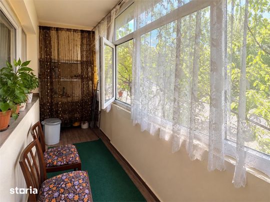 Apartament 2 camere decomandat balcon zona Hipodrom III - Fotografie 1
