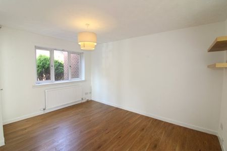 Greenlaw Crescent - Photo 2