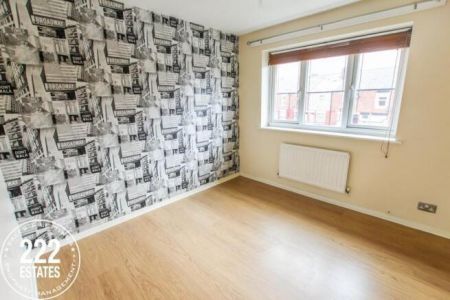 Lord Nelson Street - Warrington - WA1 - Photo 5