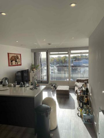 1 Bed Flat, Peckham High Street, SE15 - Photo 2