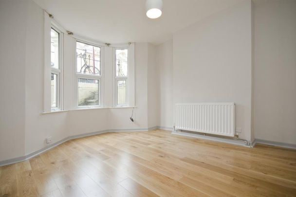 Colenso Road, E5 - Photo 1