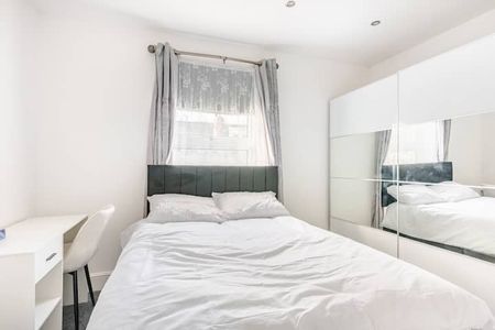 3 Bed Terraced House, Burley Lodge Terrace, LS6 - Photo 3