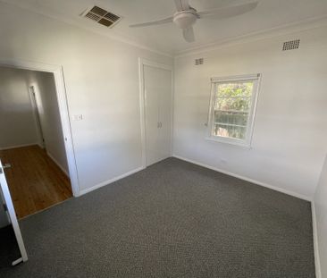 131 Piper St East Tamworth NSW 2340 - Photo 6