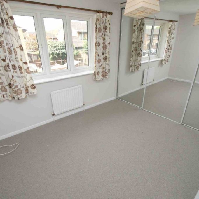 2 bed House for rent - Photo 1