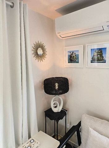 Ultra Modern - Fully Furnished unit - Photo 3