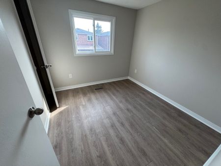 For Lease - 115 Tall Grass Trail Unit# Upper, Vaughan, Ontario - Photo 3