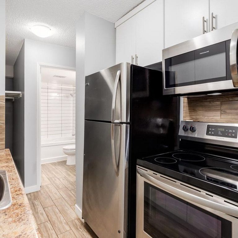 Classic Suite - 1 Bedroom - Photo 1