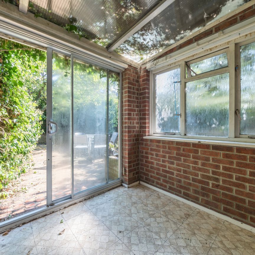 6 bedroom terraced house to rent - Photo 1