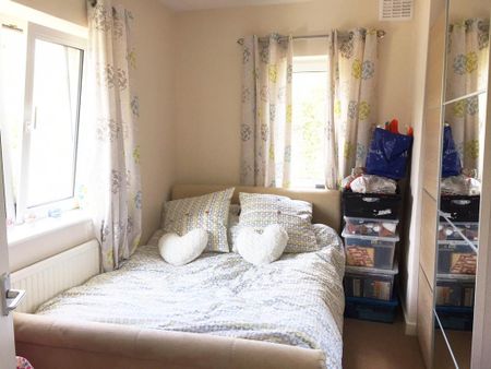 3 bedroom detached house to rent - Photo 5