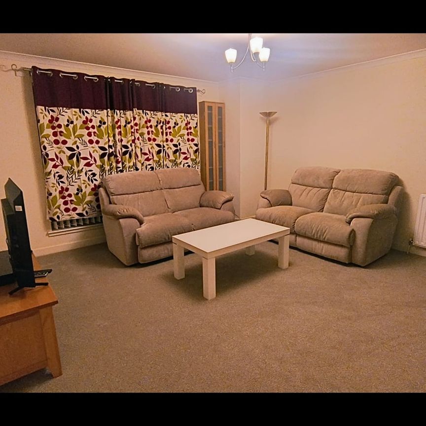 2 Bed Flat, Mcneil St, G5 - Photo 1