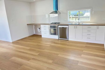 Private flat with own entrance and yard - Photo 4