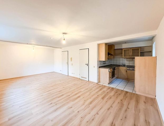 Renoviert! Ruhig gelegenes Appartement mit Einbauküche in TOP Wohnlage von Grundschöttel. - Foto 1