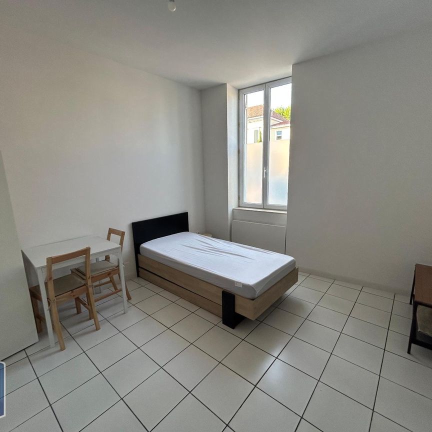 Location Appartement 1 pièce 16m² VILLENEUVE SUR LOT 47300 - Photo 1