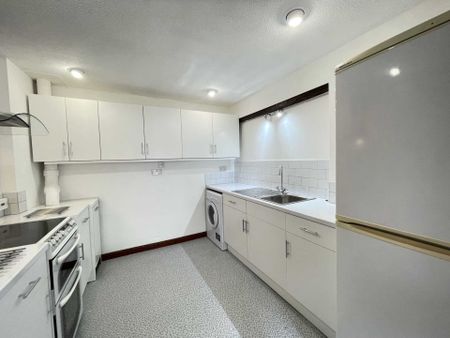 The Cottage, High Street, Middleton Cheney - Photo 5