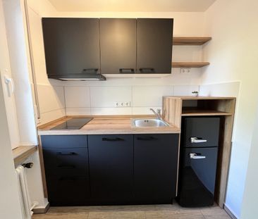 Möbilierte 1 Zi.-Wohnung mit Balkon- Neu renoviert - Photo 1