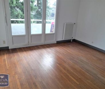 Location Appartement 3 pièces 59m² VILLEFRANCHE SUR SAONE 69400 - Photo 2