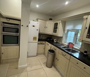 Room in a Shared House, Abercorn Road Annexe, NW7 - Photo 3