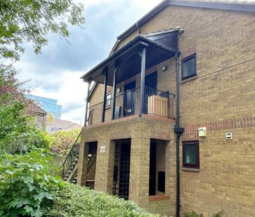 Studio to rent - Photo 3