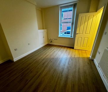 3 bedroom terraced house to rent - Photo 4