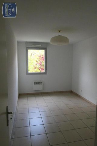 Location Appartement 3 pièces 62m² POITIERS 86000 - Photo 4