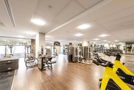 3 bedroom flat to rent - Photo 2