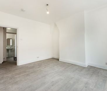 2 bedroom apartment - Photo 4