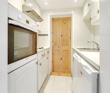 2 bedroom bungalow to rent - Photo 2