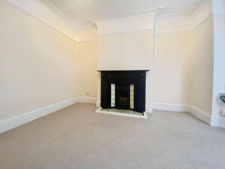 2 bedroom ground floor flat to rent - Photo 4
