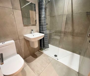 Kingsley Road, Hounslow East - Photo 2