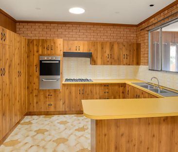 Spacious 5-Bedroom Family Home in the Heart of Carlingford - Specia... - Photo 4