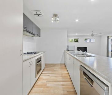 Spacious & Energy-Efficient 3-Bedroom Home with Solar & Low-Mainten... - Photo 3
