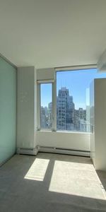 Tate on Howe, Downtown Condo, 2Bed1Bath1Den - Photo 3