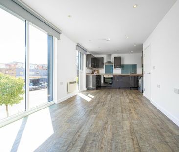 2 bedroom flat to rent - Photo 2