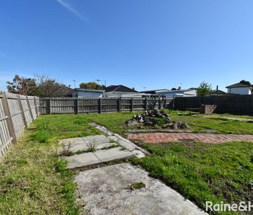 10 Jenkins Street, Noble Park, VIC 3174 - Photo 2