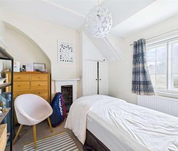 Upper Terrace, Bearwood Road, Wokingham, Berkshire, RG41 - Photo 4