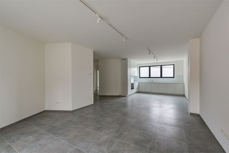 RECENT APPARTEMENT (116M²) MET 2 SLAAPKAMERS GELEGEN IN HET CENTRUM VAN BILZEN - Photo 4