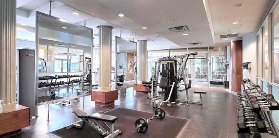 COLLEGE PARK PHASE II: Bay & College (761 Bay St) AD#101902 - Photo 2