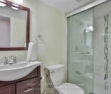 For Lease - 137 Windrow Street, Richmond Hill, Ontario - Photo 2