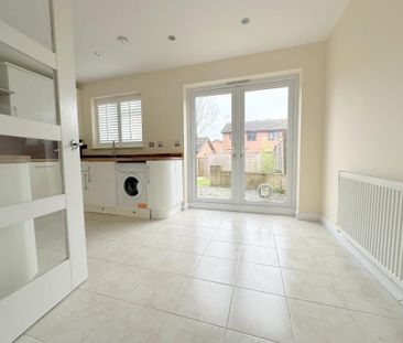 Semi Detached House - Photo 6