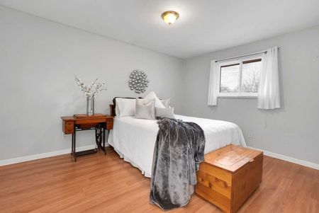 For Lease - 77 Cromwell Avenue, Oshawa, Ontario - Photo 2