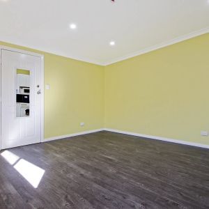 MODERN STUDIO! - Photo 3