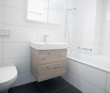 Sanierte 3.5 Zimmer-Wohnung mit Waschmaschine! - Photo 6