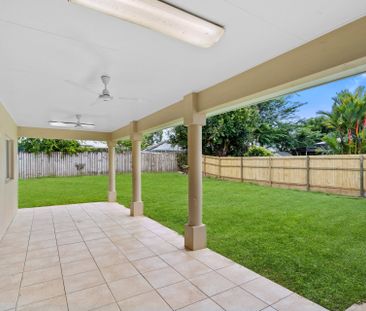 SPACIOUS HOME IN SOUGHT AFTER LOCATION! - Photo 1