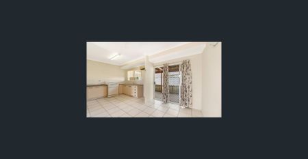 Spacious Family Home in Burdell - Photo 3