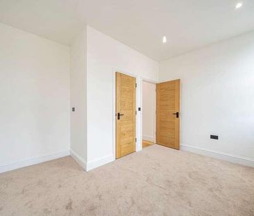 Manor Road, Beckenham, BR3 - Photo 1