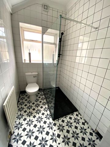 £950 PCM, Furnished One Bedroom First Floor Flat in Lower Cathedral Road, Riverside, Cardiff, CF11 6LT - Photo 2