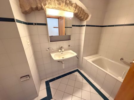 Charmant appartement en vieille Ville avec du cachet avec jardin commun - Foto 4