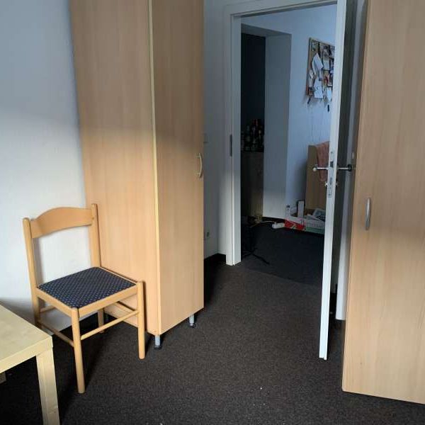 Klein aber fein! Möbliertes WG-Zimmer nahe der Spree für Azubis + Studenten! - Photo 1