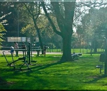 1 bedroom in a house share to rent - Photo 6