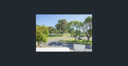 Low Maintenance 2 Bedroom, 2 Bathroom Apartment! - Photo 5